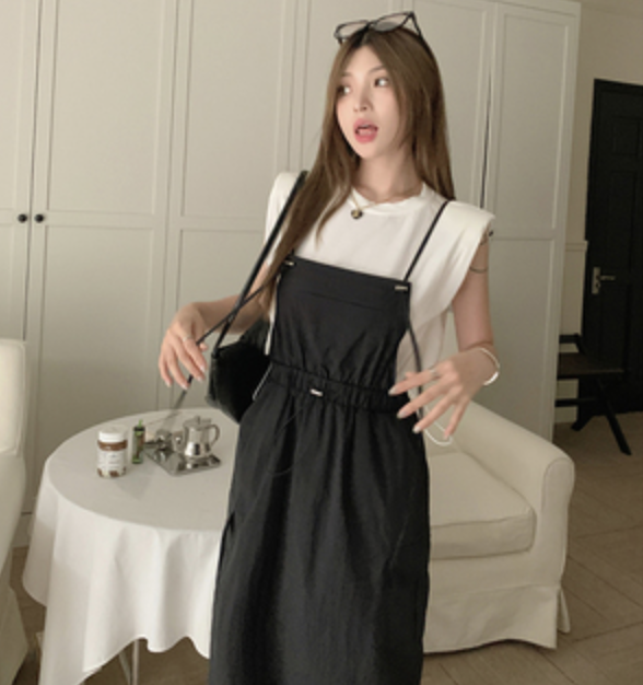 韓系工裝綁帶連衣裙女夏季新款收腰顯瘦設計感休閒外穿吊帶長裙子23062805