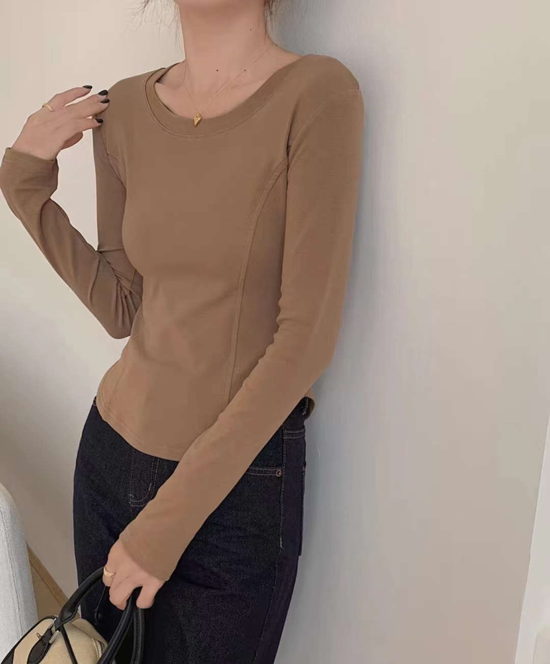白色長袖T恤女春秋季新款不規則修身顯瘦打底衫弧形下擺上衣23082403