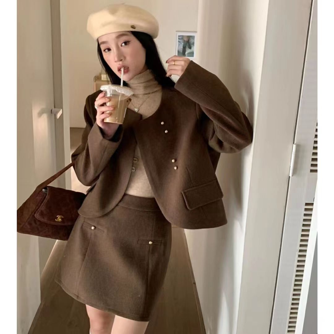小個子毛呢套裝女秋季設計高級感氣質短外套顯瘦半身裙兩件套時尚23110503