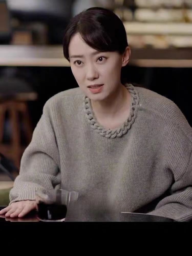 灰色套頭圓領針織衫女秋慵懶風編織領毛衣23111804