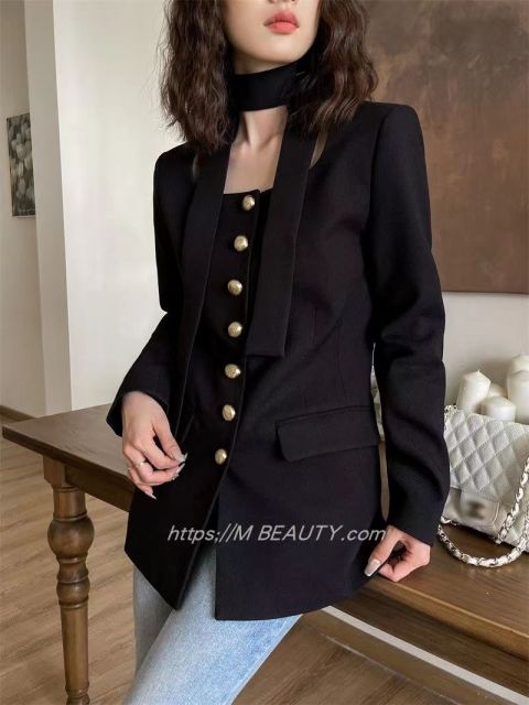 新款設計感小眾氣質小香風方領西服小個子收腰外套女春24031101