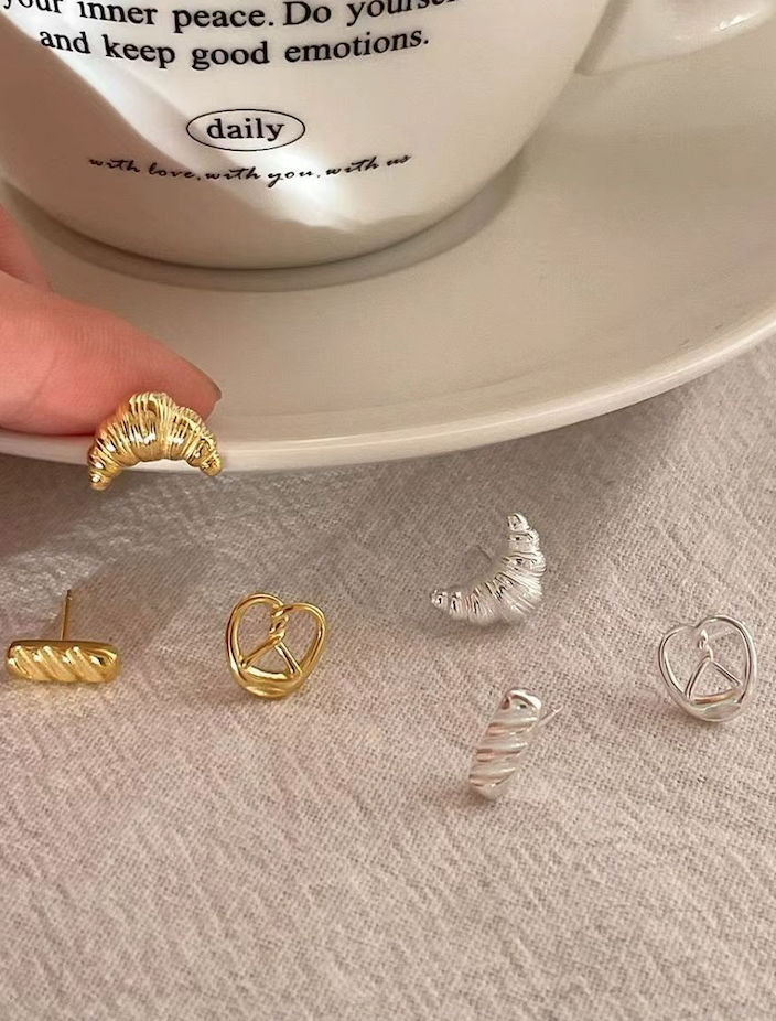 韓國設計鹼水牛角包AB耳釘純銀耳環新款簡約輕奢小眾耳飾24040502