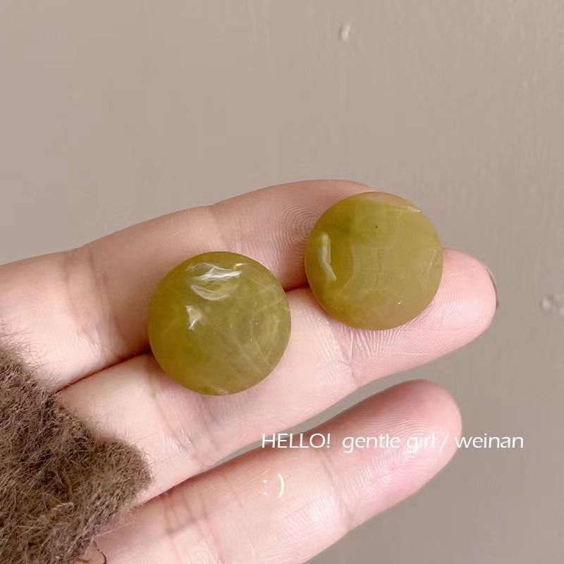 18mm寬美拉德百搭奶啡半圓圈蚊香盤耳夾復古港風銀釘耳環無耳洞24060305