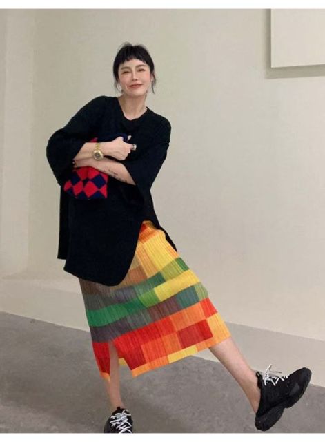 冰絲彩色格子半身裙女夏季薄款高腰a字海邊沙灘一片式裙子小個子24081106
