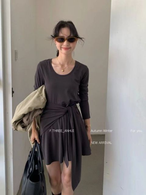 灰色圓領長袖T恤連衣裙女秋季綁帶收腰裙子設計感簡約氣質a字短裙24092301