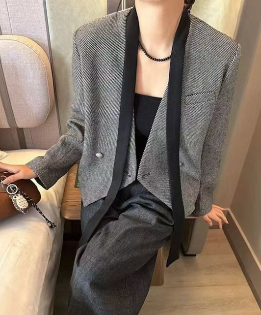韓版高級感飄帶西裝短外套女秋季新款氣質休閒顯瘦小西服上衣24110705