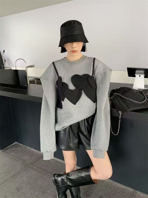 韓版設計感愛心拼接顯瘦衛衣女小眾時尚寬松減齡圓領上衣25012005