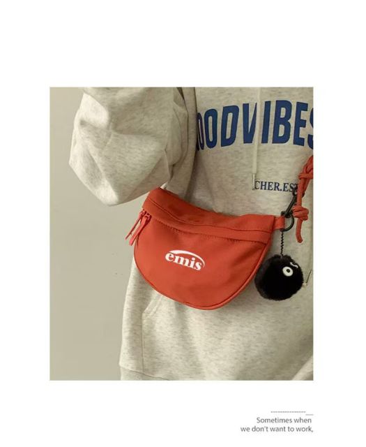 新款韓版Em*c家超火的繩帶小單肩包腋下小包簡約手機包25021501