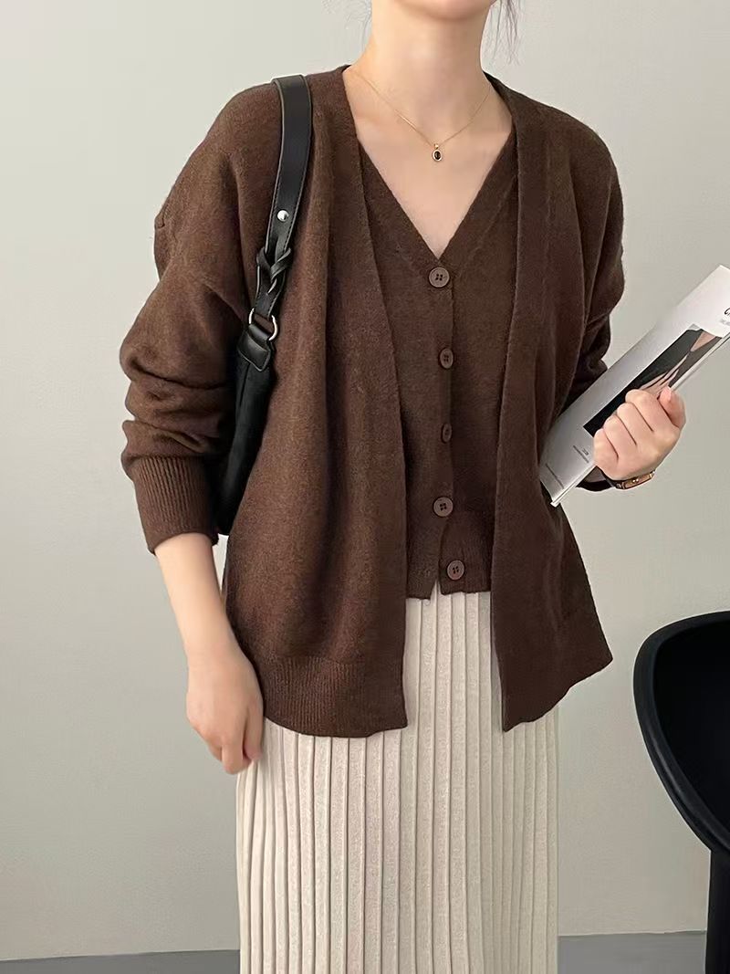 韓版秋冬新款韓版簡約v領排扣背心慵懶風針織開衫披肩兩件套毛衣套裝25022306