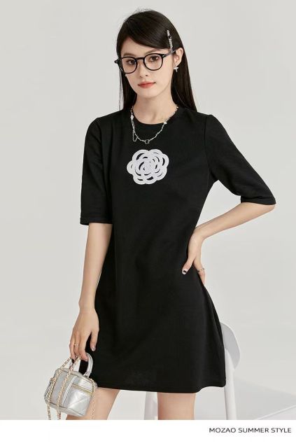 韓國高冷御姐風無袖針織連衣裙女夏季新款中長款收腰裙子25061801