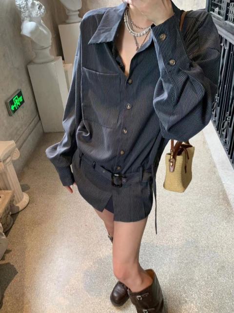韓版新款休閒辣妹深藍色竪條紋收腰寬松慵懶風腰帶襯衫上衣外套女25081602