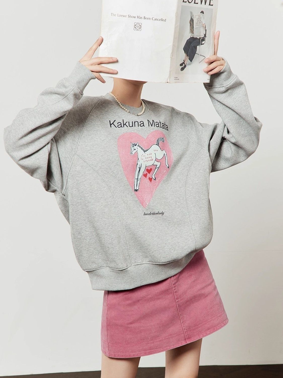 版衣瑪酷珠光豹影印花加絨衛衣女秋冬季新款寬松設計高級感上衣25110605