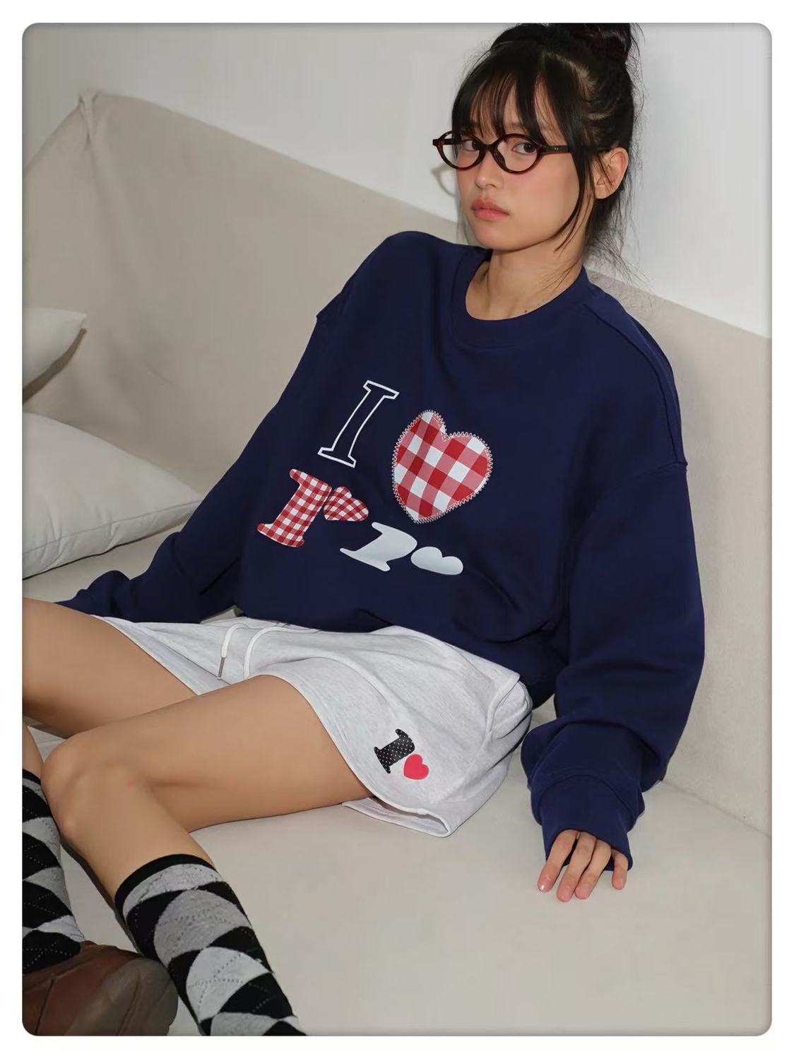 韓版小眾潮牌秋冬愛心字母印花圓領加絨百搭寬松長袖衛衣25111102