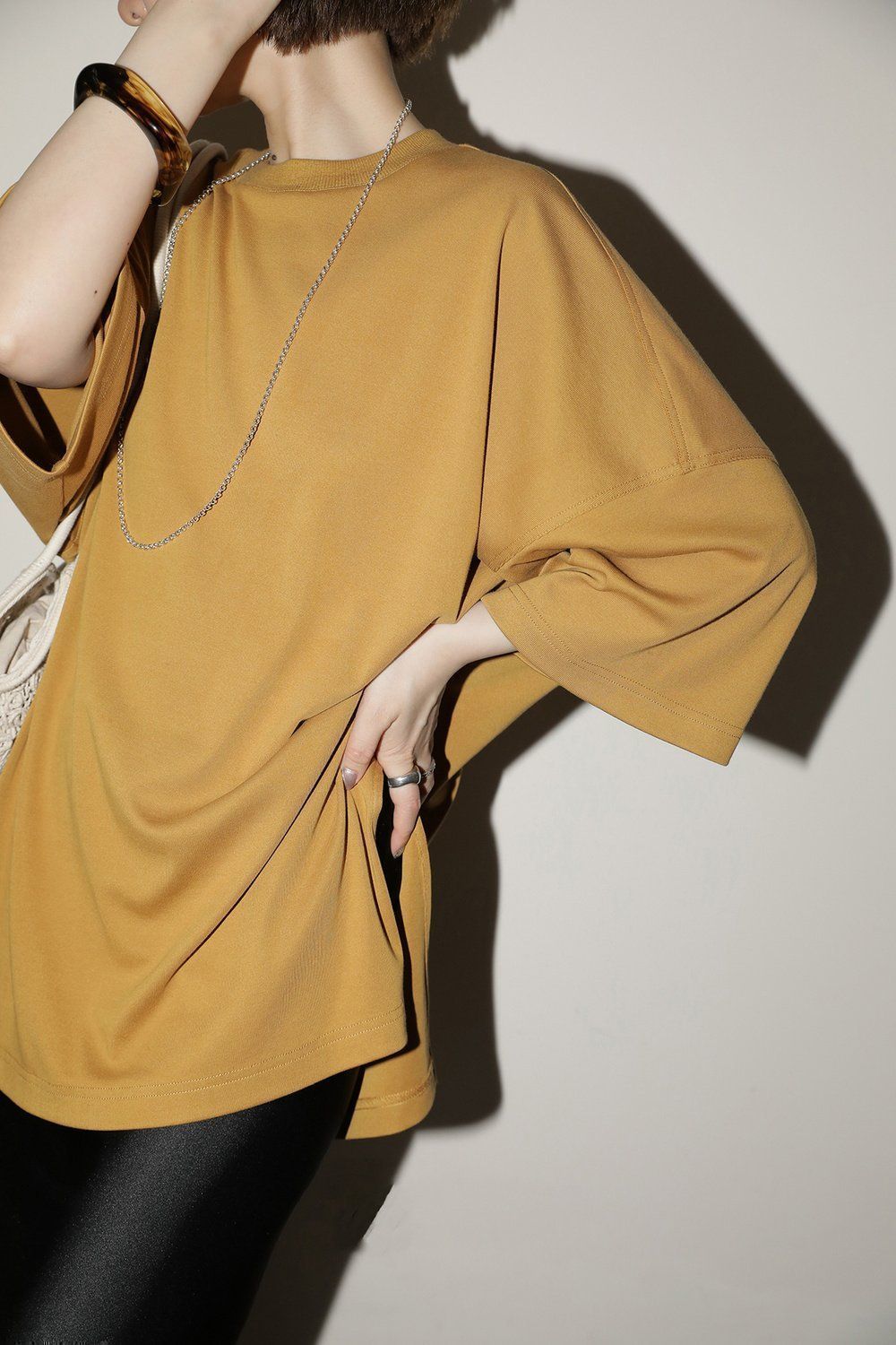 韓系畫樸法式慵懶格雷系鬆弛感T恤女裝季新款開叉七分袖上衣26042001