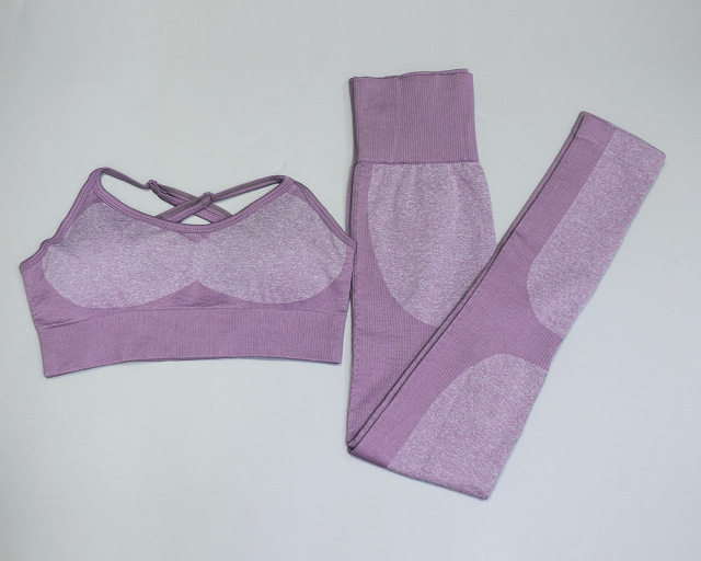 Seamless three-color spliced Yoga suit