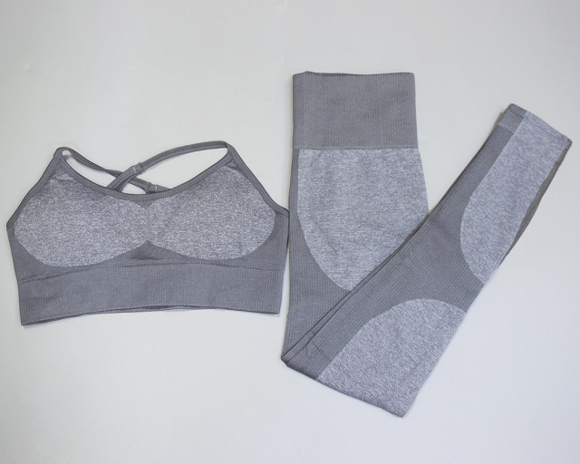 Seamless three-color spliced Yoga suit