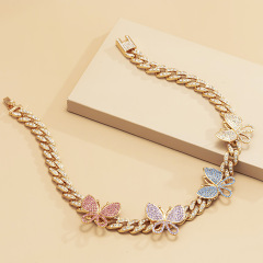 BUTTERFLY CHAIN