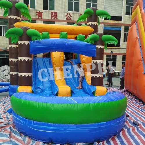 Double lanes Water bouncy castle for sale
