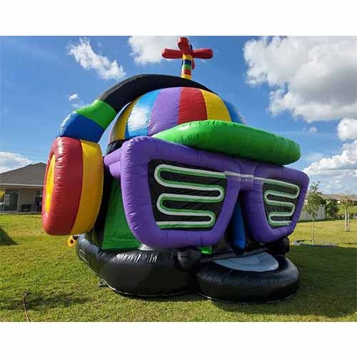 Helmet bouncy castle for kids