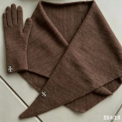 Gloves+scarf