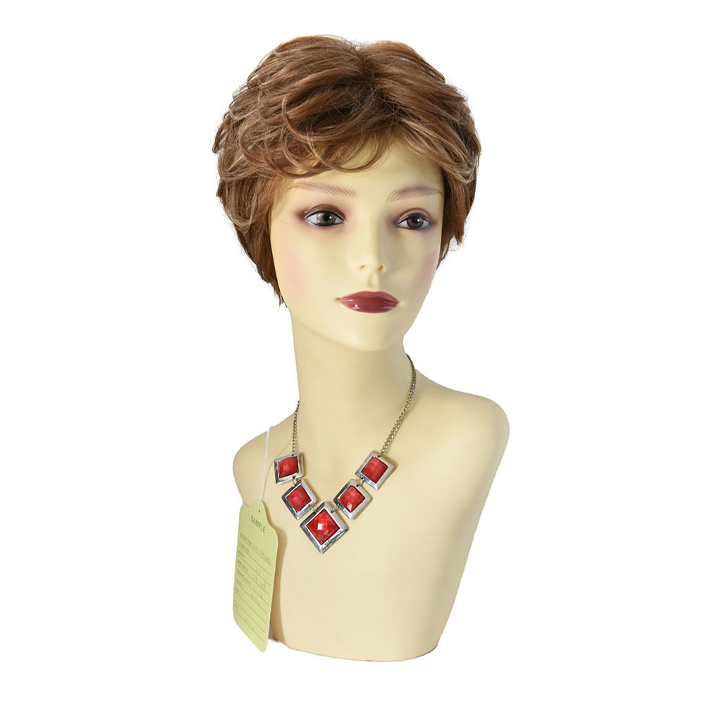 Layered Short Wavy Synthetic Wig Light Blond Sandy Color Natural Looking Heat Resistant Kanekalon Hair Daily Used Wigs Full Cap