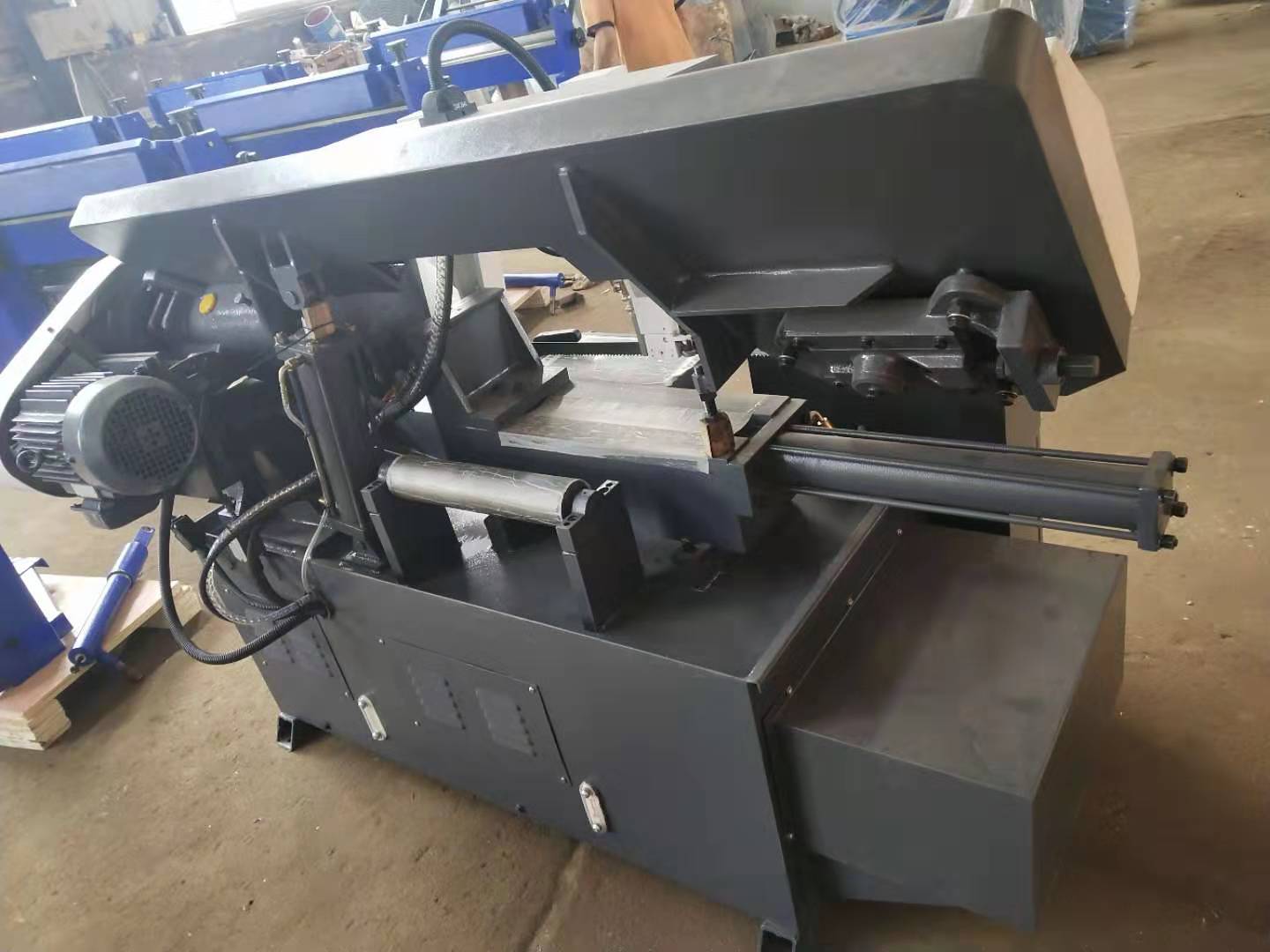 GW4028B saw machine