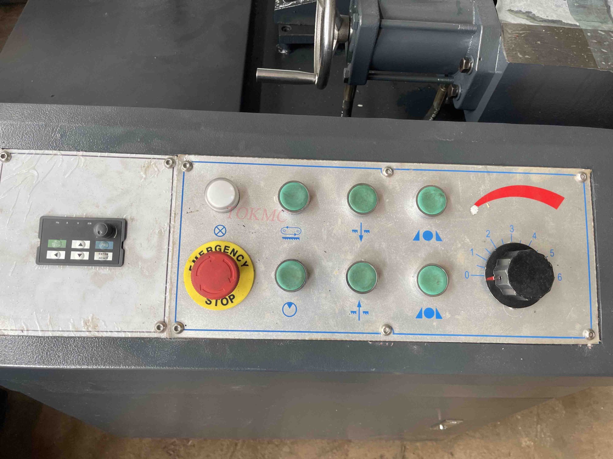 Angle cutting band sawing machine GHZ4240