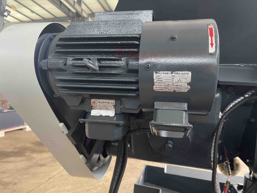 Angle cutting band sawing machine GHZ4240