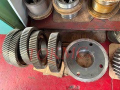 Siemens 6 Axis Cnc Gear Hobbing Machine