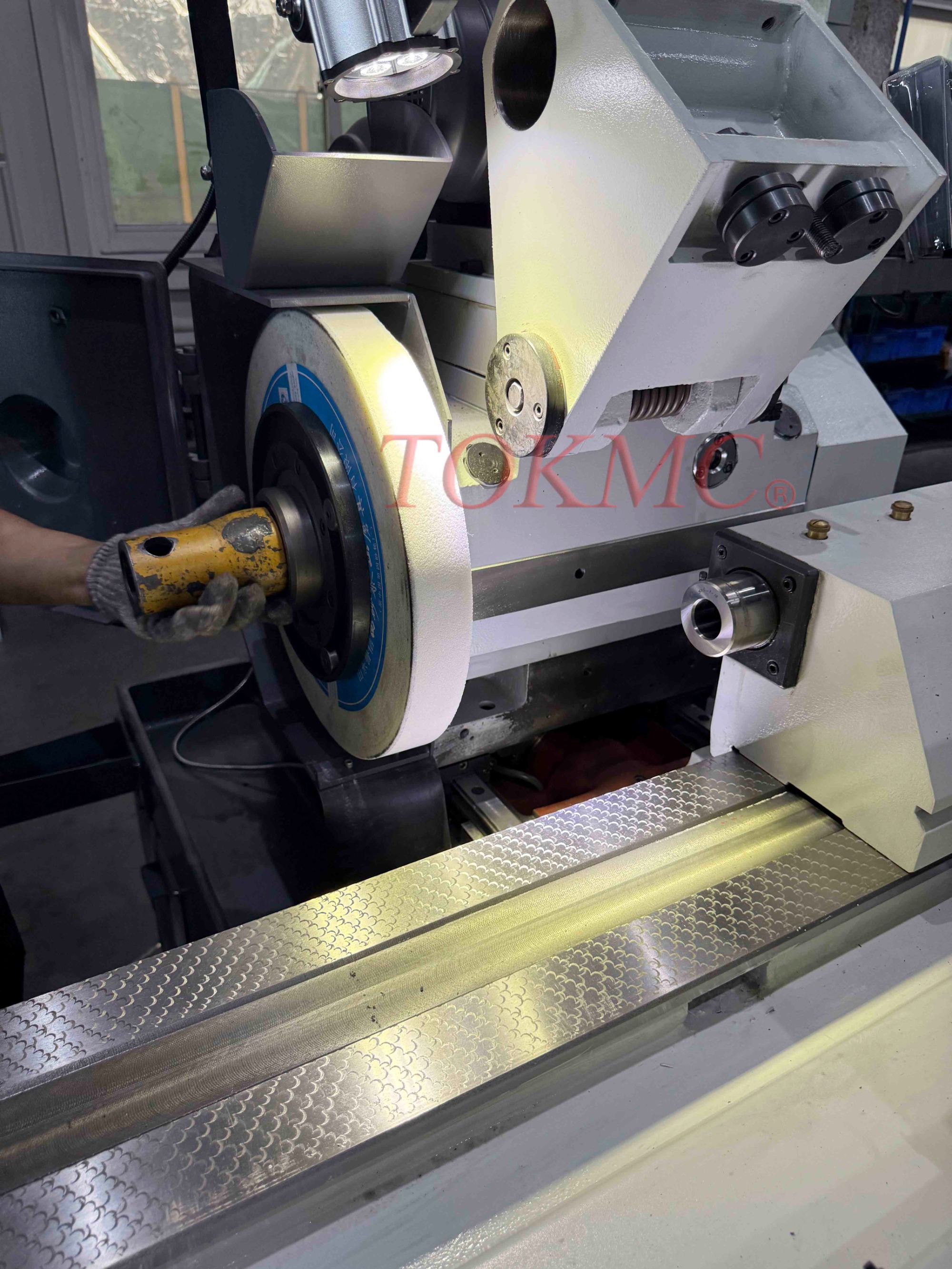 MW1420 Universal Cylindrical Grinding Machine