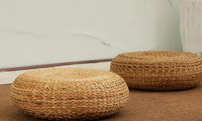 Handcrafted Eco-friendly Breathable Padded Knitted Straw Seat Cushion Banana Bark Pouf Ottoman Floor Seating Tatami Furniture