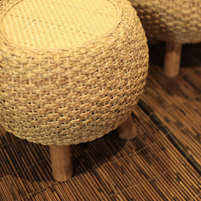 Round Foot Stool Change Shoe Ottoman Wooden Legs Padded Footrest Rattan Dressing Makeup Stool Hallway Living Room Wicker Pouf