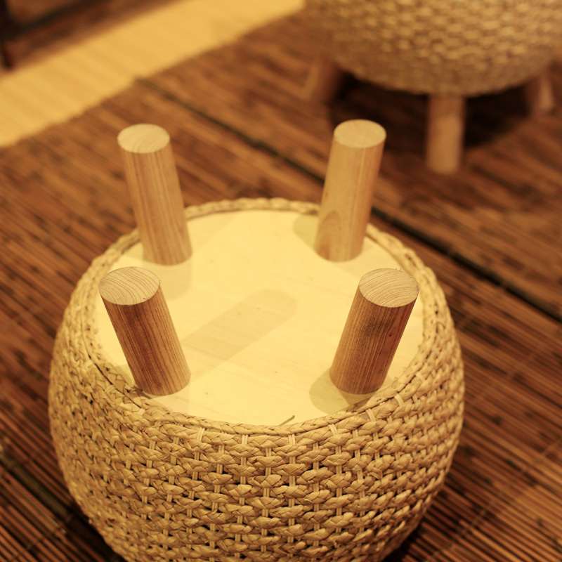 Round Foot Stool Change Shoe Ottoman Wooden Legs Padded Footrest Rattan Dressing Makeup Stool Hallway Living Room Wicker Pouf