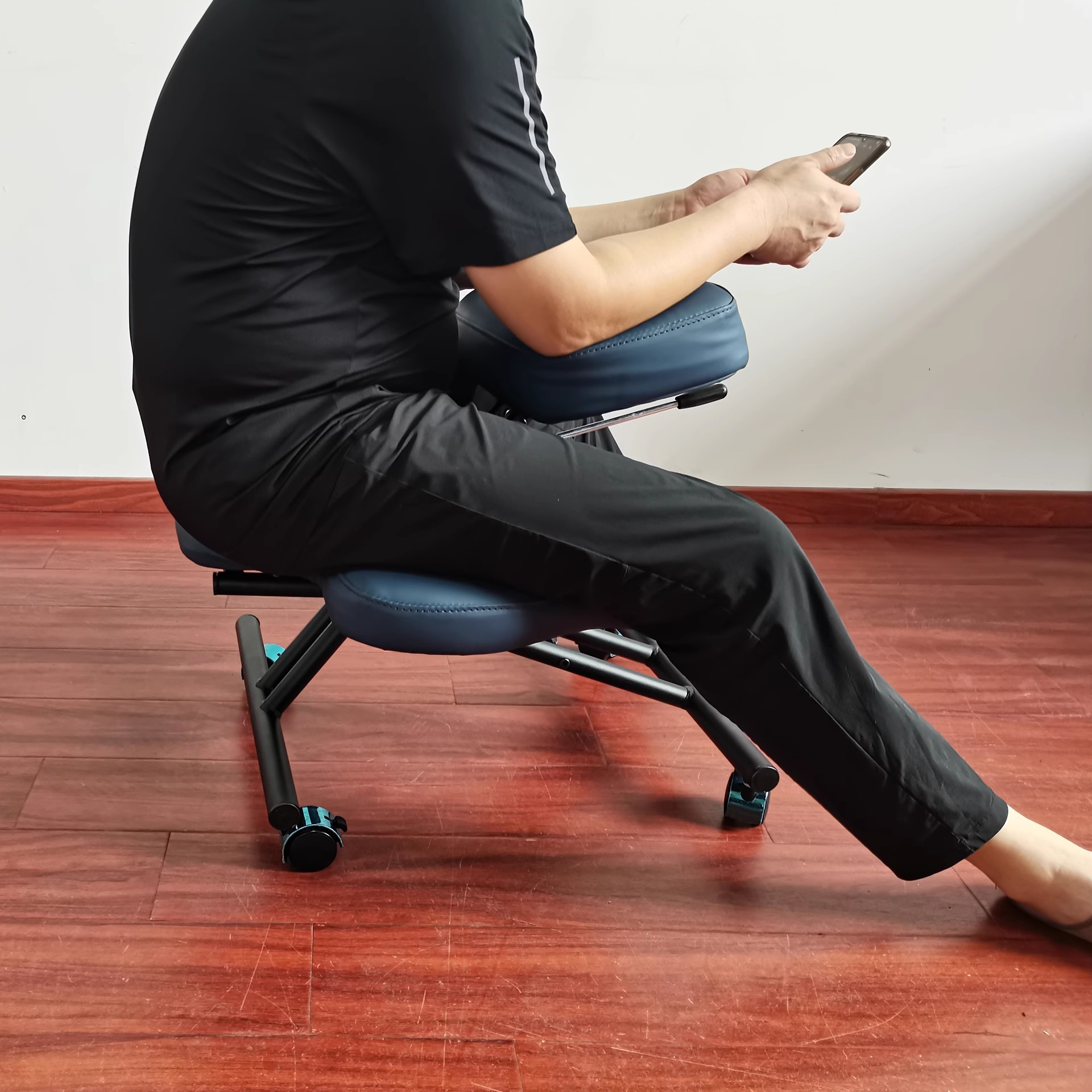 Adjustable Ergonomic Kneeling Chair Home Office Computer Chair with Casters Upright Stool Students Improves and Corrects Posture