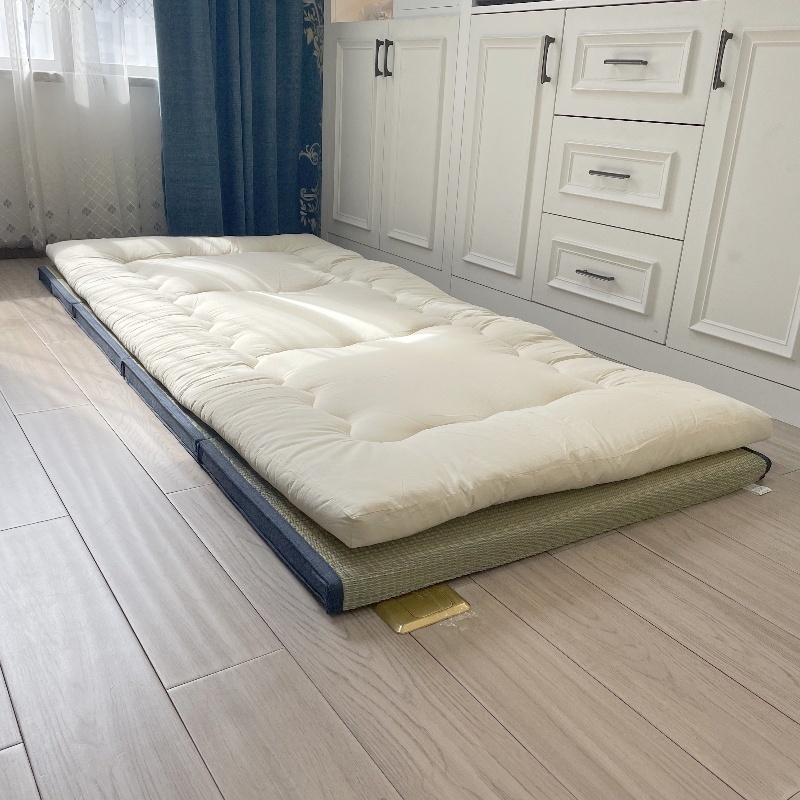Foldable Tatami Mat Japanese Futon Mattress Traditional Japan Bed Rush Grass Folds Easily for Meditation Space Yoga Zen Room