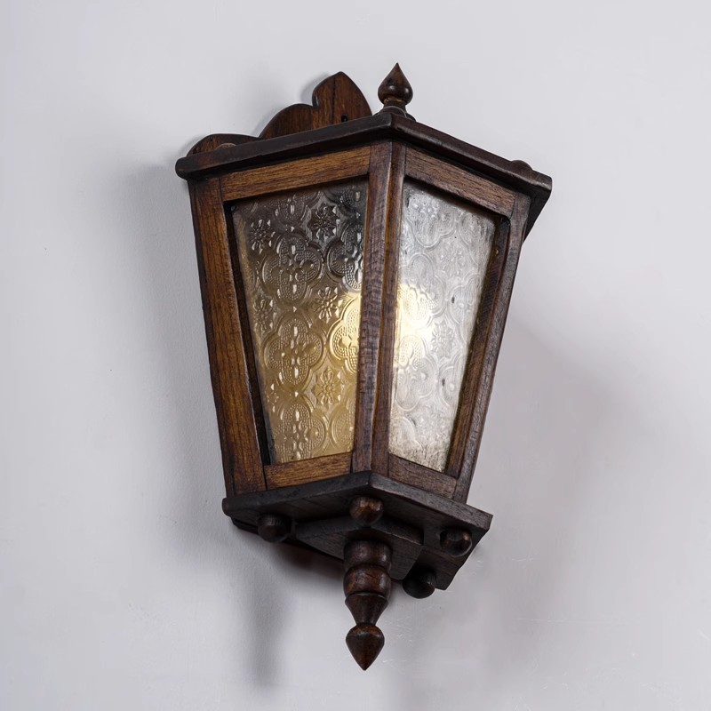 Thai Style Wooden Wall Lamp