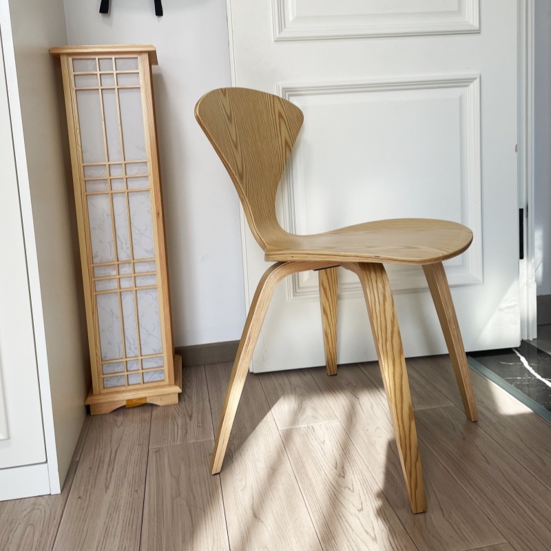 Stylish & Durable Plywood Dining Chair, Natural Finish