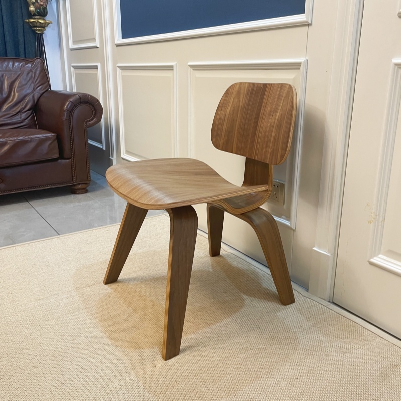 Mid-Century Replica Eames Dining Chair – Molded Plywood & Wood Base