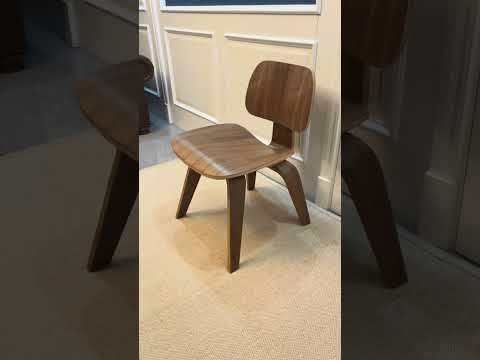 Mid-Century Replica Eames Dining Chair – Molded Plywood & Wood Base