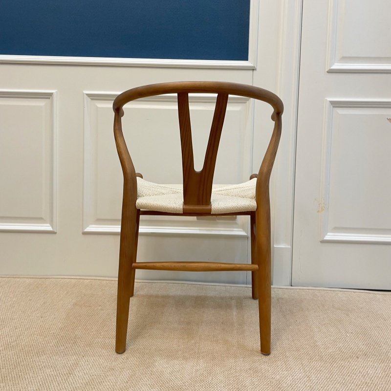 Hans Wegner Y Chair (Wishbone Chair) in Solid Ash wood Walnut Color Oil Finish