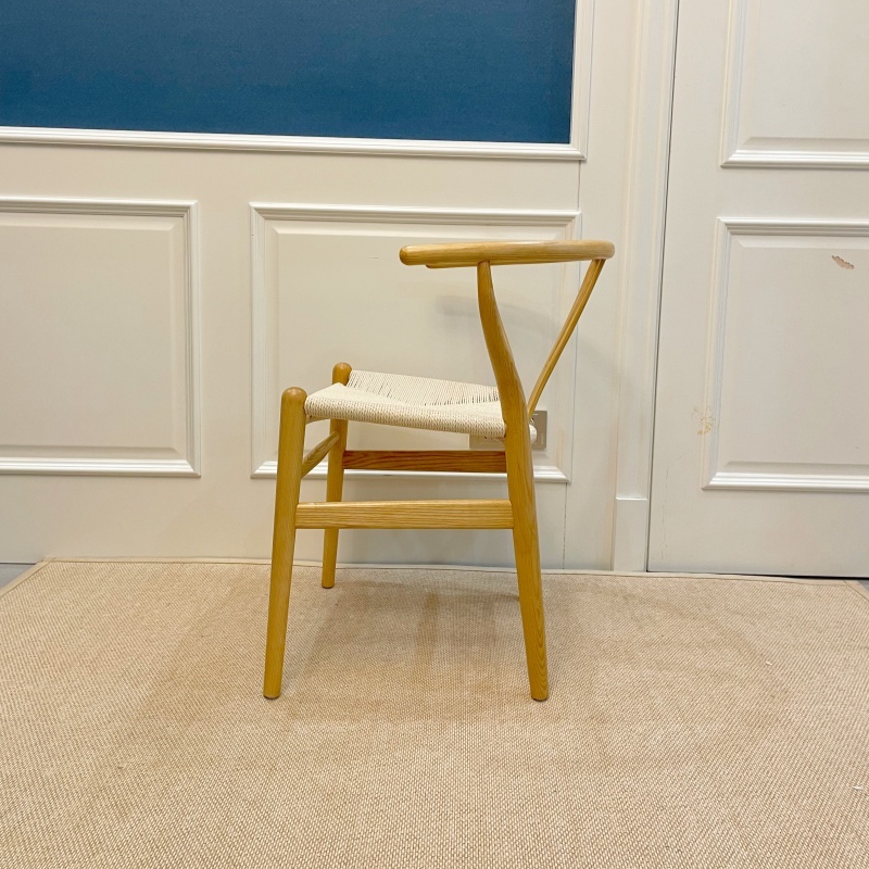Hans Wegner Y Chair (Wishbone Chair) in Solid Ash wood Honey Color Oil Finish
