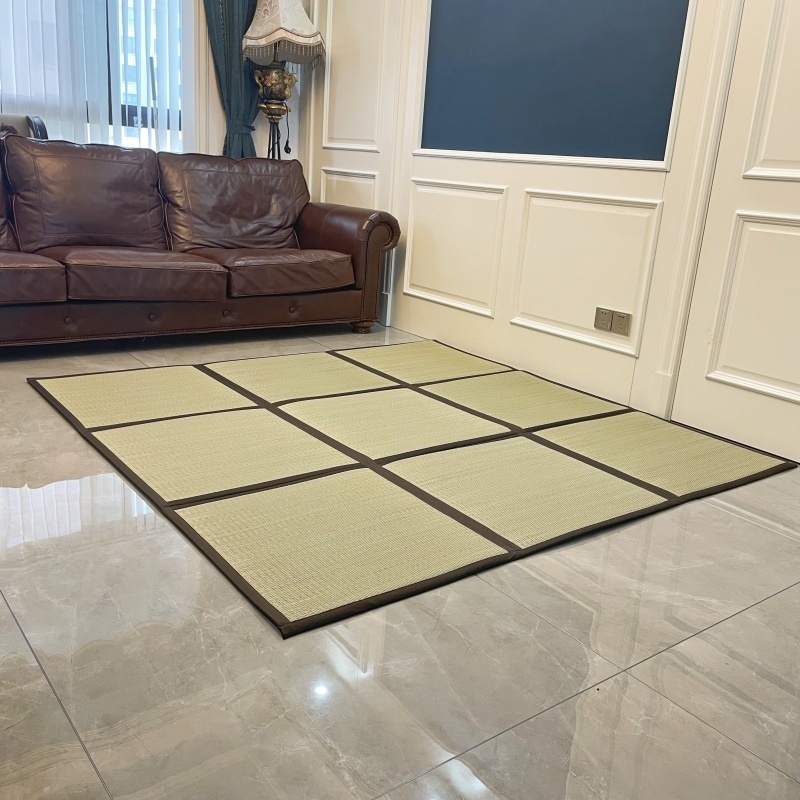 Foldable Grass Rug – Natural-Looking Floor Mat for Indoor & Outdoor Use