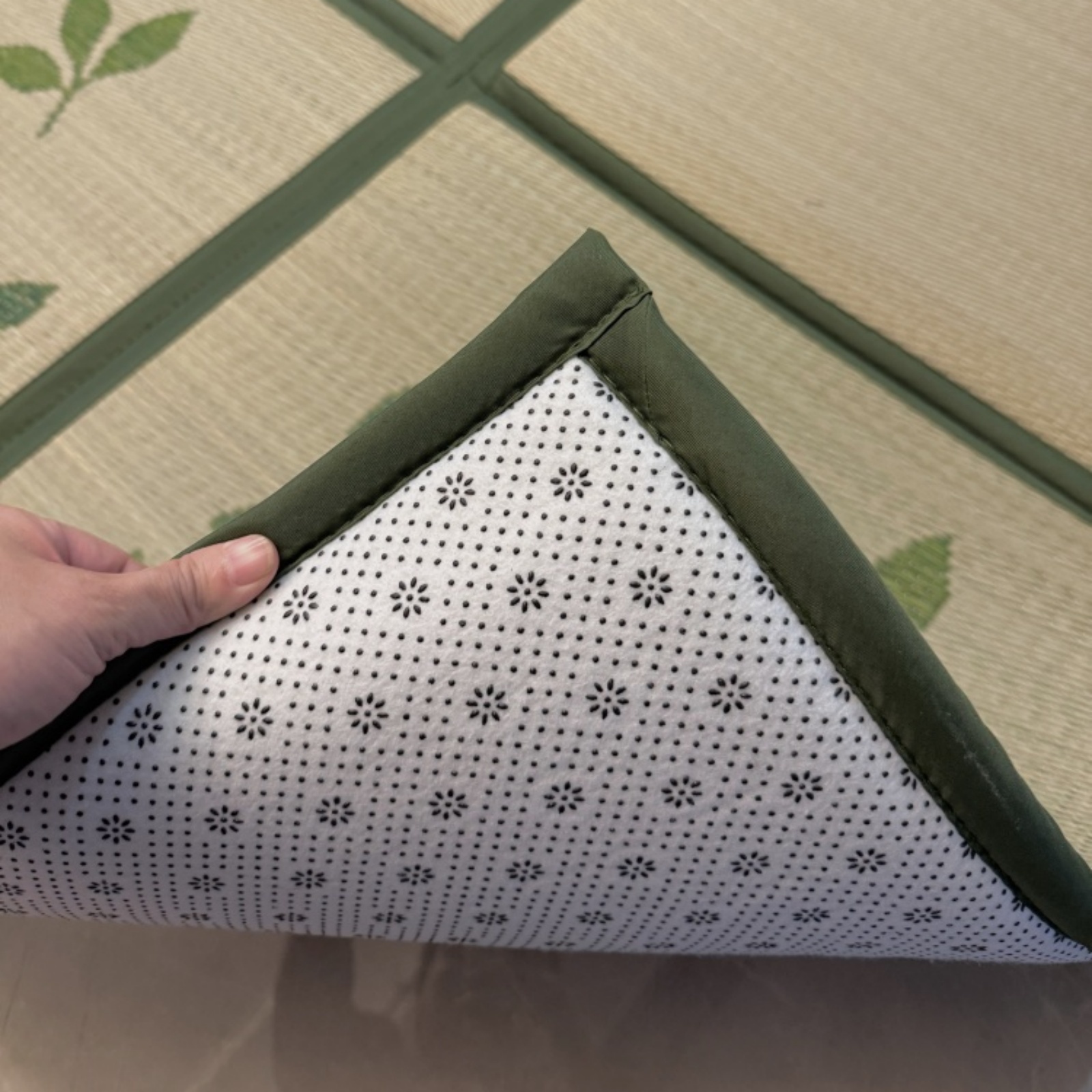 Japanese Igusa Tatami Mat – Traditional Rush Floor Carpet for Home & Meditation – Lightweight