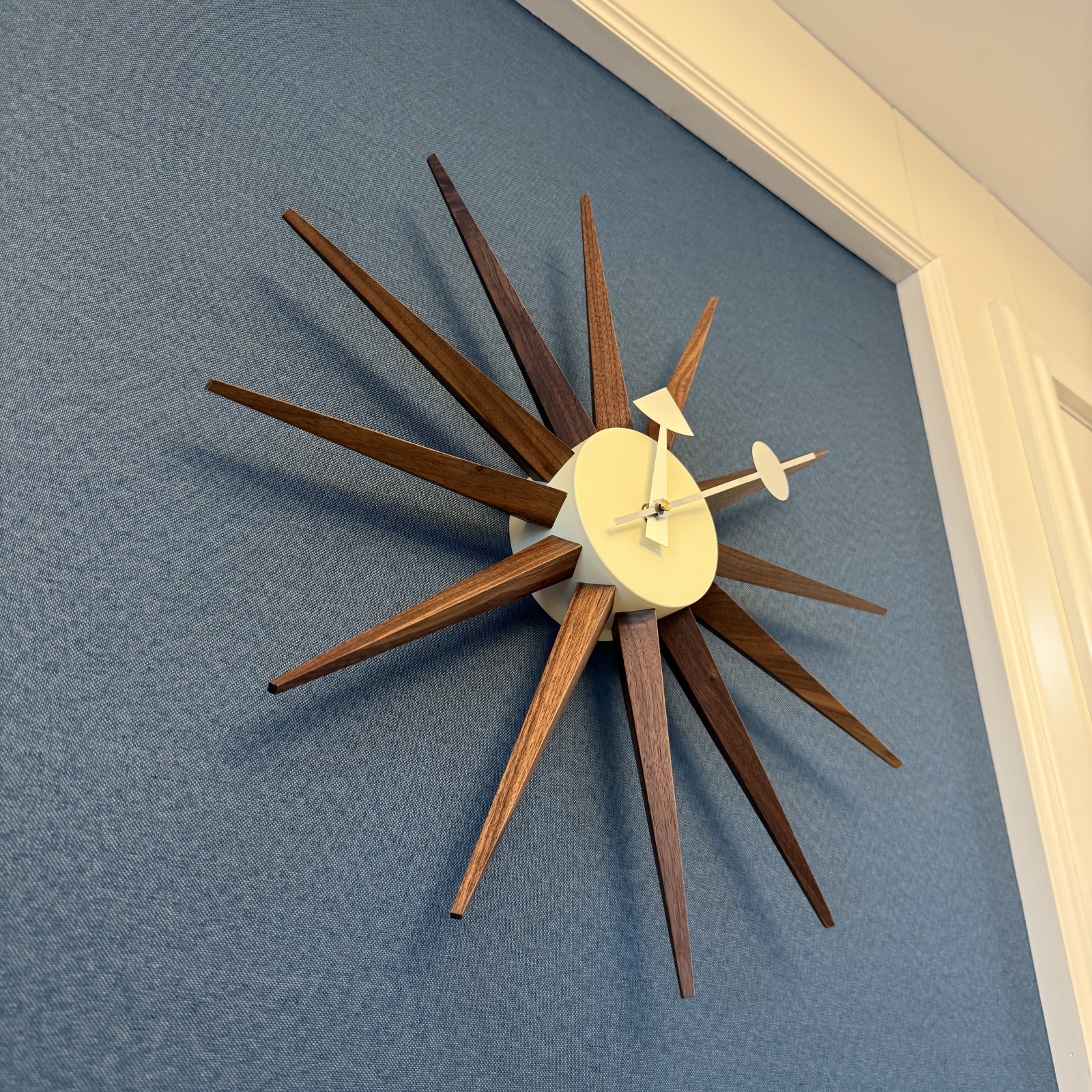 Nelson Sunburst Wall Clock – Walnut Wood, Mid-Century Modern Design