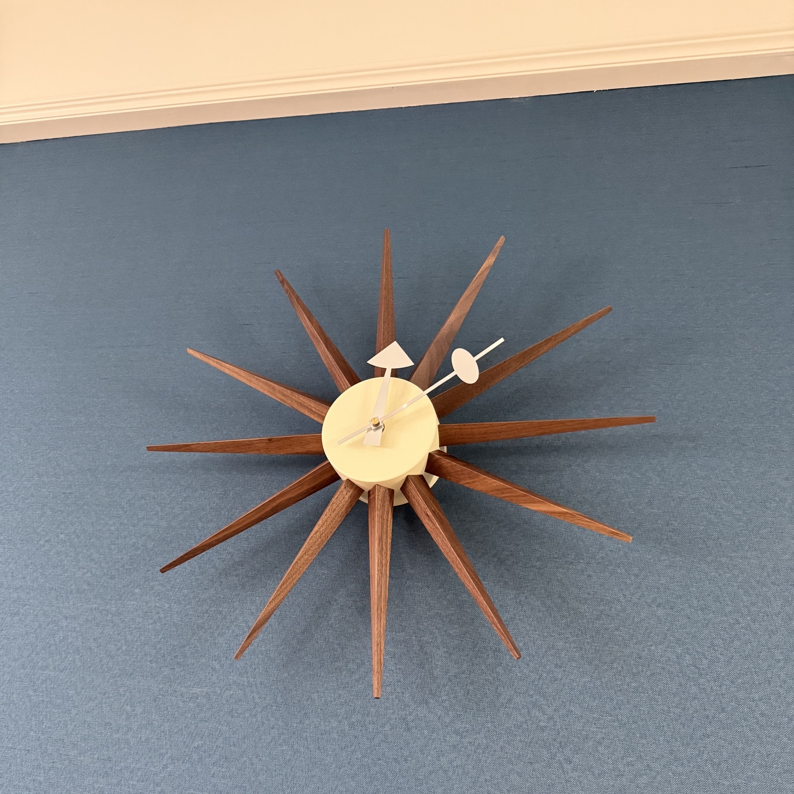 Nelson Sunburst Wall Clock – Walnut Wood, Mid-Century Modern Design