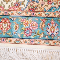 Tapis en soie fait à la main