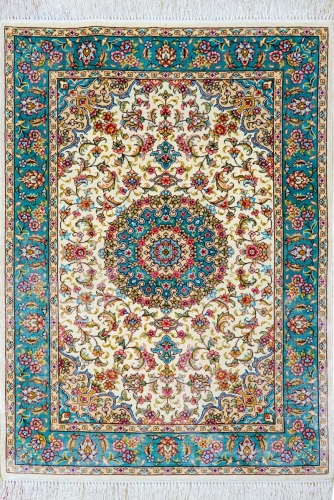 Tapis en soie fait à la main