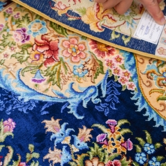Tapis en soie persans