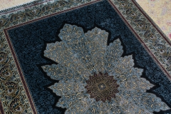tapis en soie fait à la main