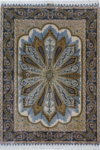 tapis en soie fait à la main